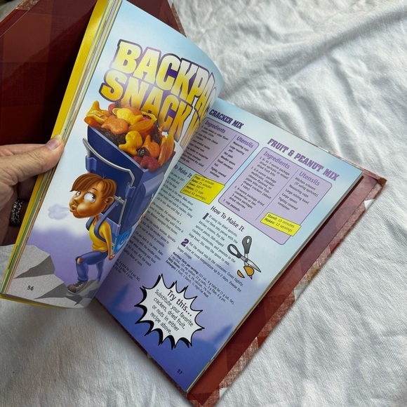 Better Homes and Gardens Mew Junior Cookbook - Picture 6 of 8